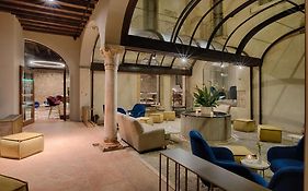 Hotel Nh Collection Palazzo  5*